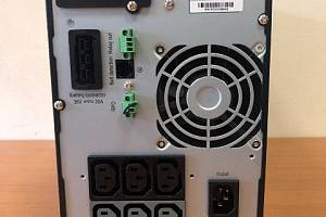 Почему ИБП 9SX не комплектуется силовым кабелем?